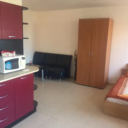Studio Rai Апартамент